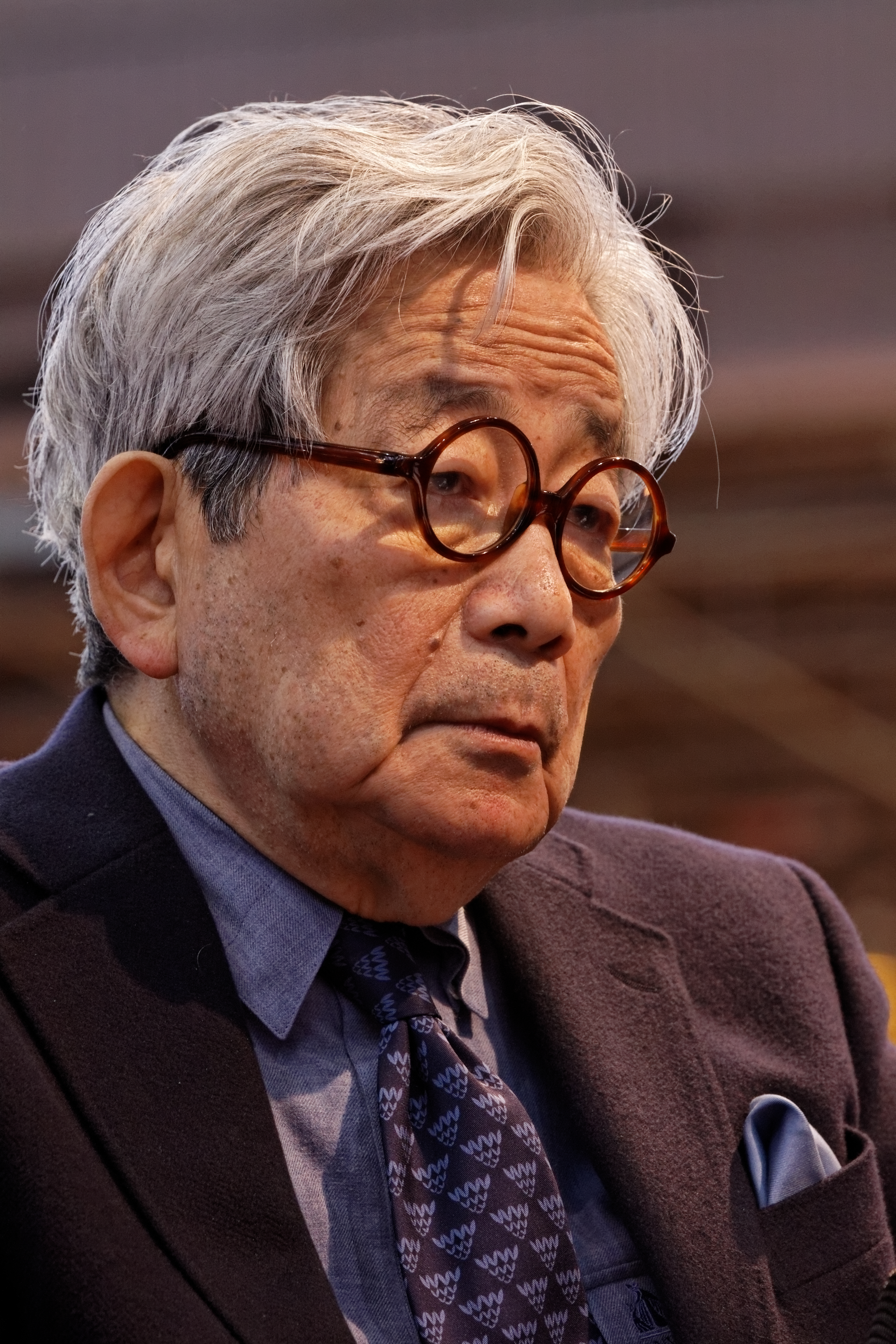 Kenzaburō Ōe Fotografia