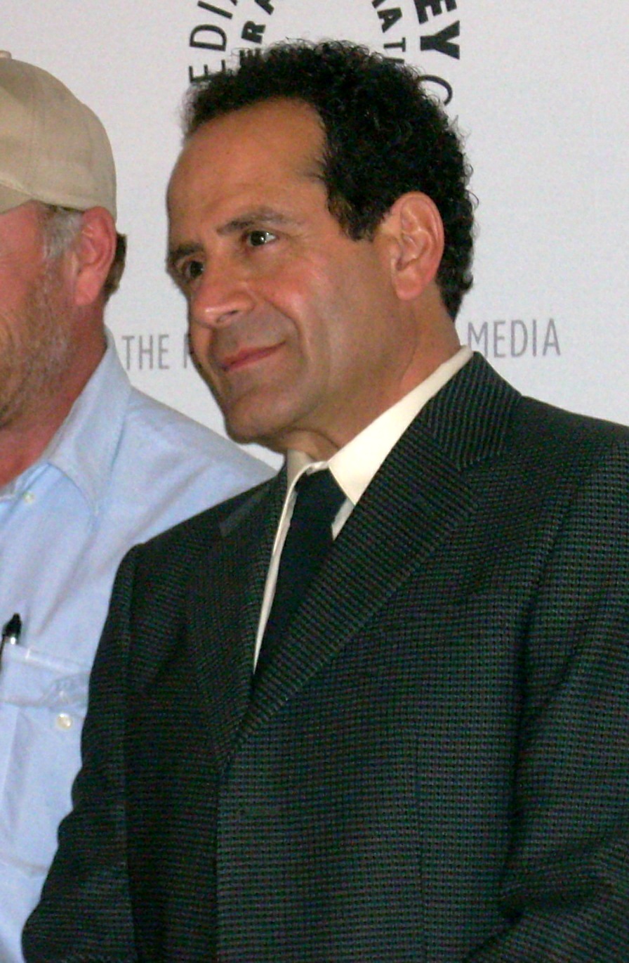 Tony Shalhoub Fotografia